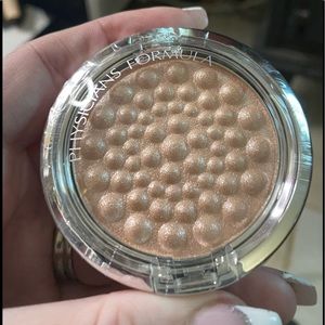 BNIB Beautiful highlighter